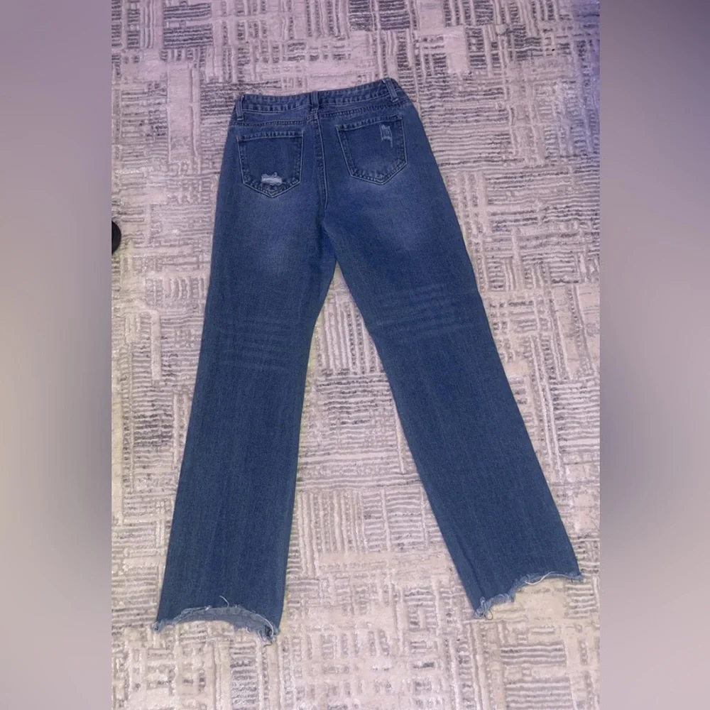 Blue jeans - Picture 3 of 3
